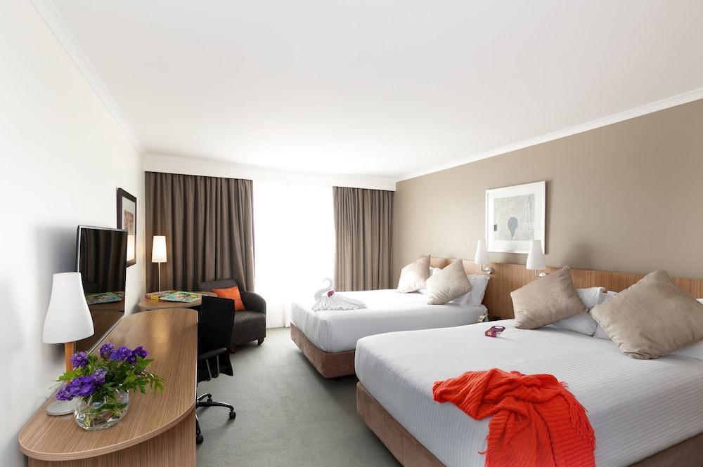 Mercure Sydney Parramatta Rosehill Exterior foto