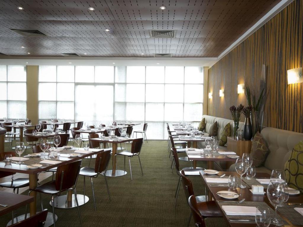 Mercure Sydney Parramatta Rosehill Exterior foto