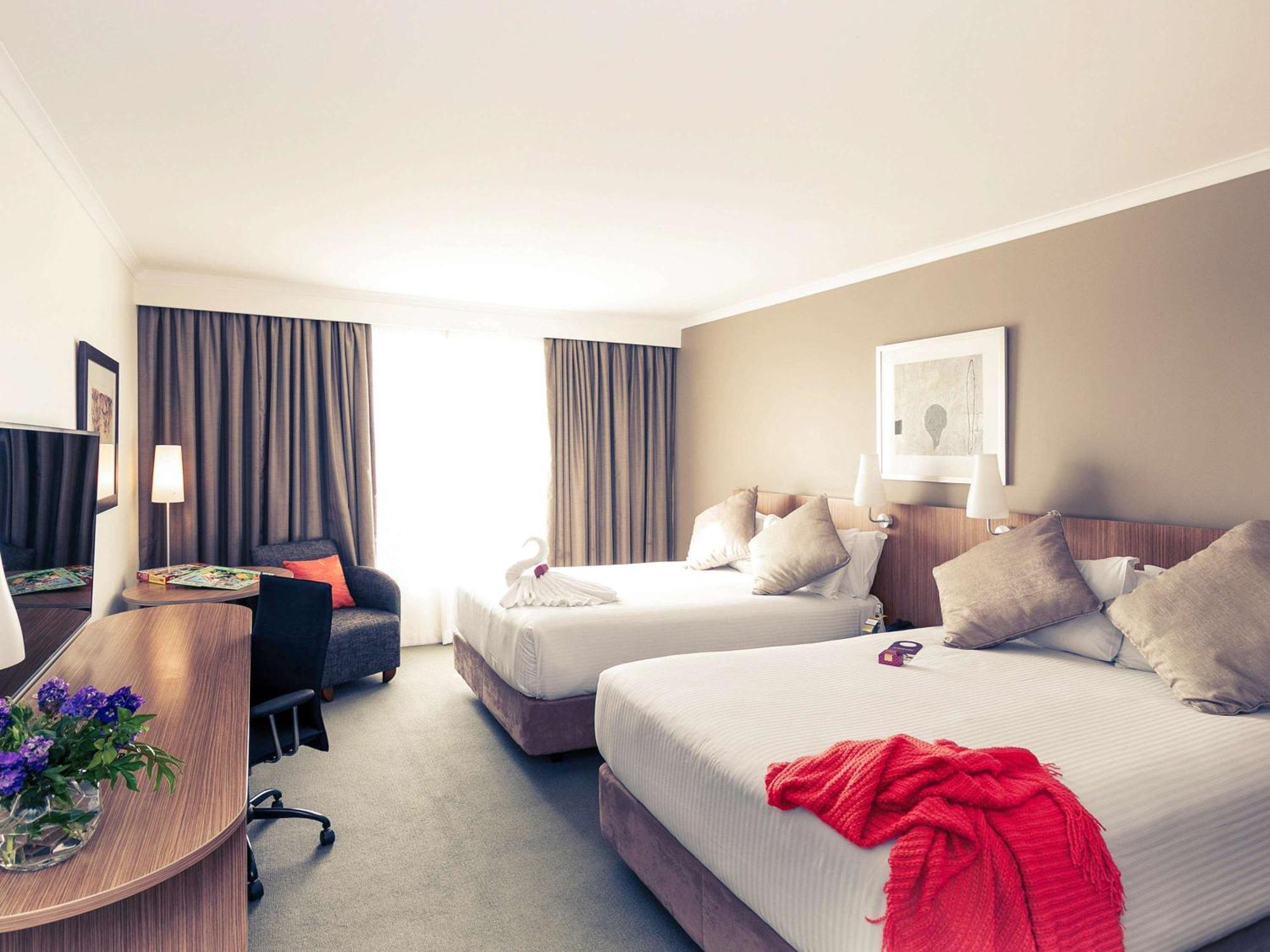 Mercure Sydney Parramatta Rosehill Exterior foto