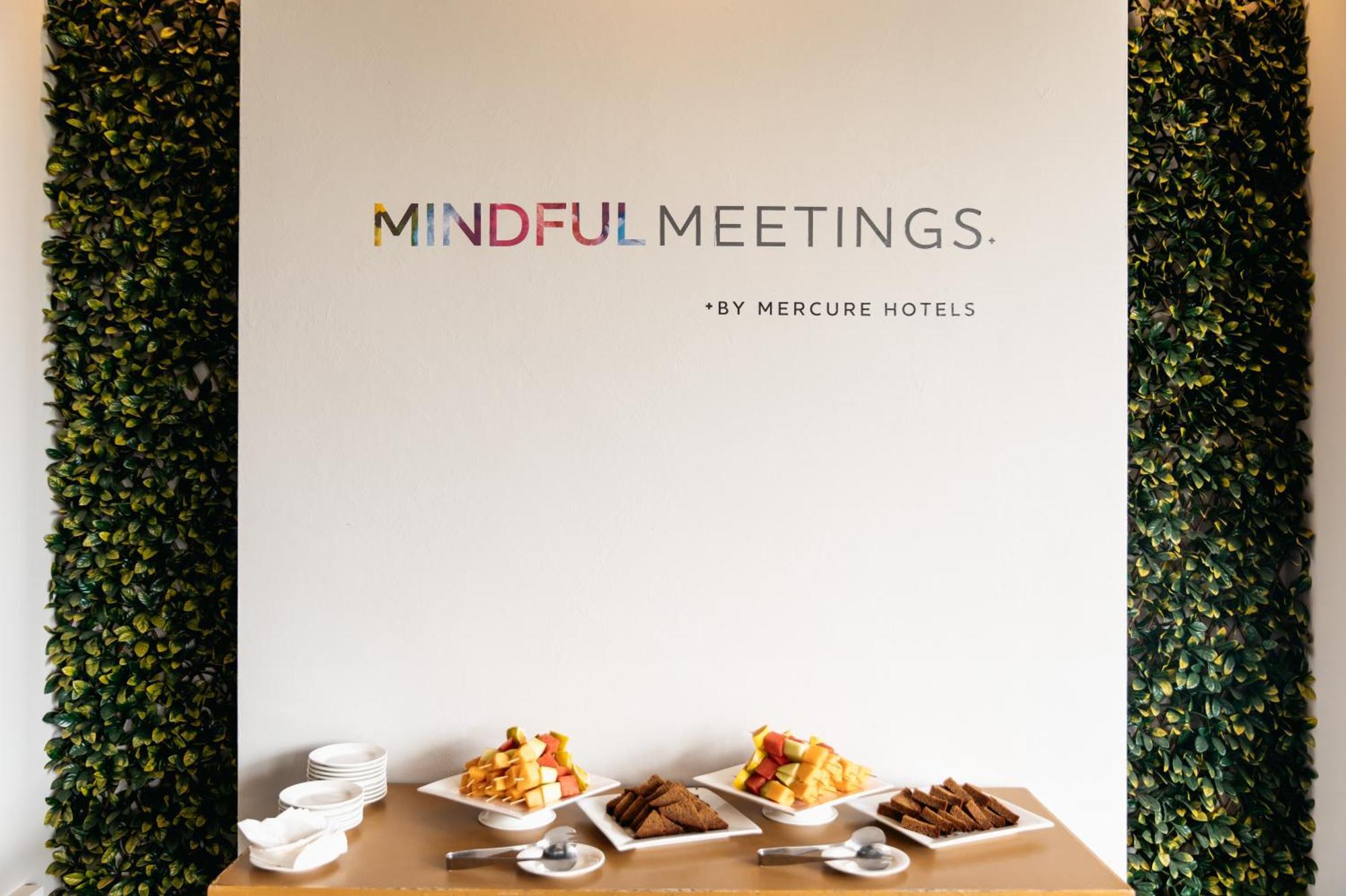 Mercure Sydney Parramatta Rosehill Exterior foto