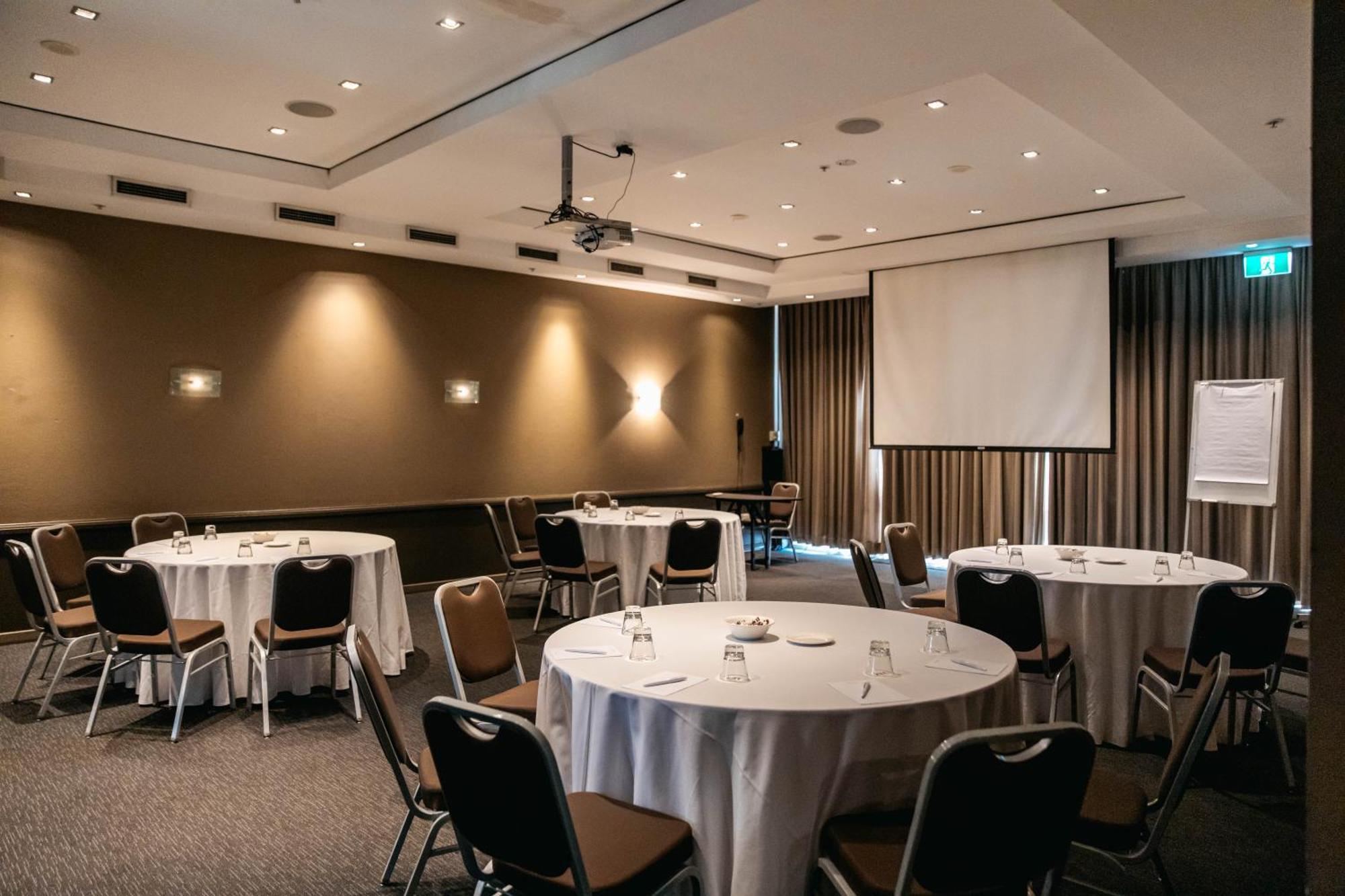 Mercure Sydney Parramatta Rosehill Exterior foto