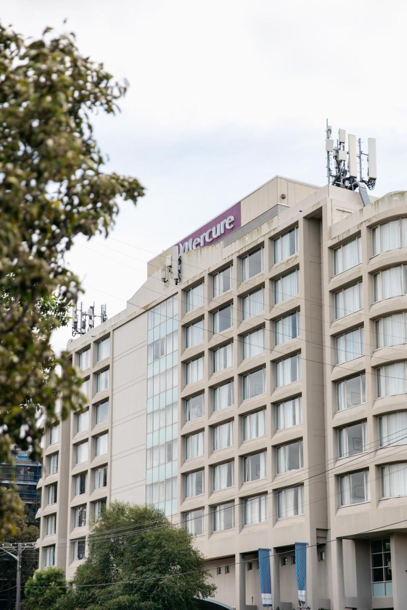 Mercure Sydney Parramatta Rosehill Exterior foto