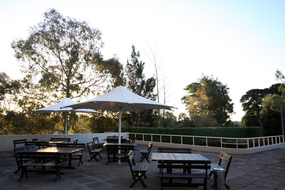 Mercure Sydney Parramatta Rosehill Exterior foto