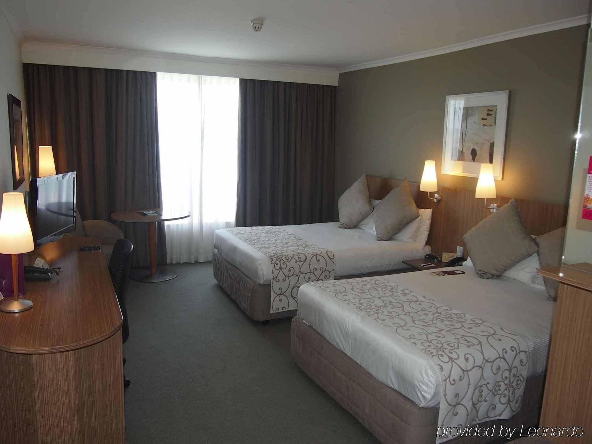 Mercure Sydney Parramatta Rosehill Exterior foto
